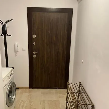 Студио Сарафово 2 *